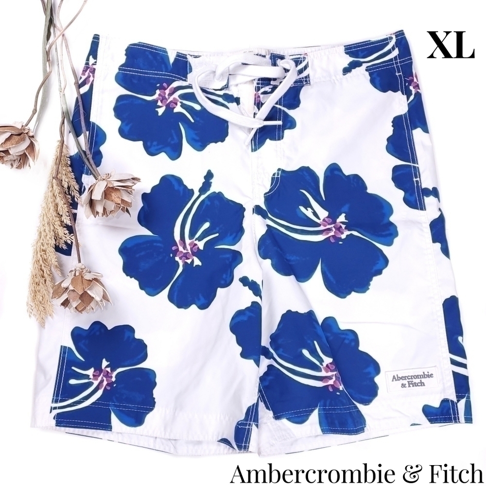 New Ambercrombie & Fitch Men's White Blue Floral Bermuda Shorts Sz XL